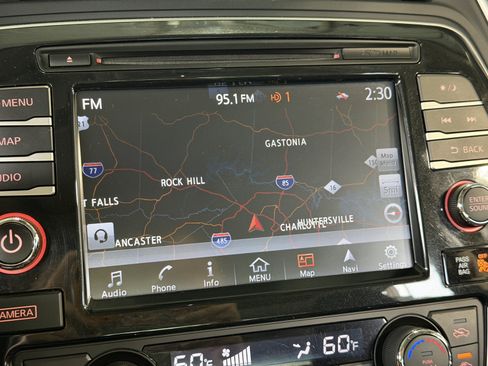 Used 2017 Nissan Maxima Platinum w/ Medallion Package FWD image 23