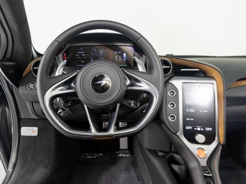 New 2026 McLaren 750S TechLux image 17