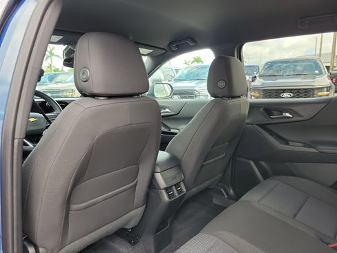 Used 2026 Chevrolet Equinox LT FWD image 14