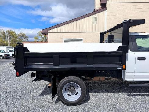 Used 2017 Ford F450 XL image 11