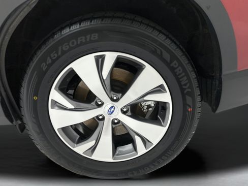 Used 2025 Subaru Ascent Premium AWD/4WD image 8