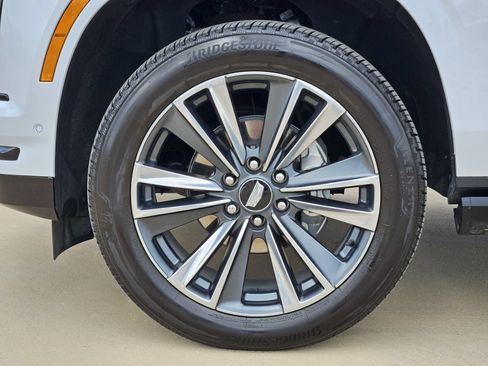 Certified 2026 Cadillac Escalade Sport AWD/4WD image 12