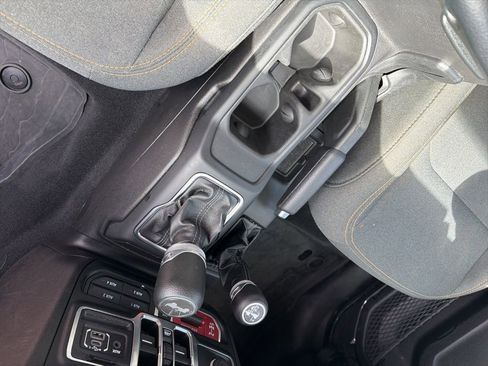 Certified 2025 Jeep Wrangler Willys 4xe image 15