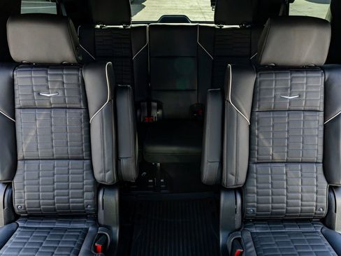 Used 2026 Cadillac Escalade Platinum Sport w/ LPO, Floor Liner Package image 33