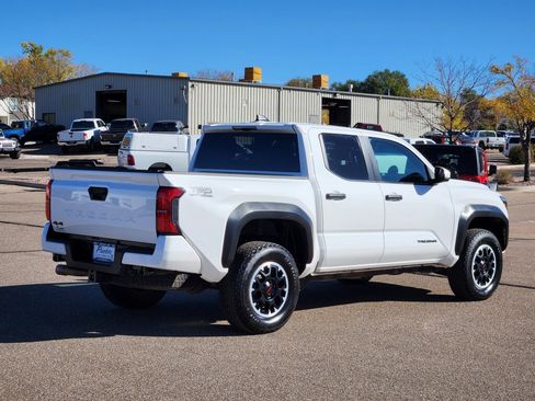 Used 2024 Toyota Tacoma TRD Sport image 3
