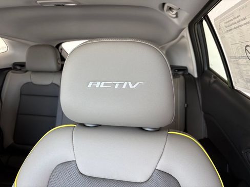 New 2026 Chevrolet Trax ACTIV w/ Sunroof Package FWD image 33