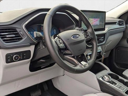 New 2025 Ford Escape SE w/ PHEV Premium Package FWD image 3