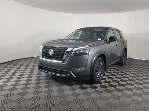 New 2025 Nissan Pathfinder S image 8