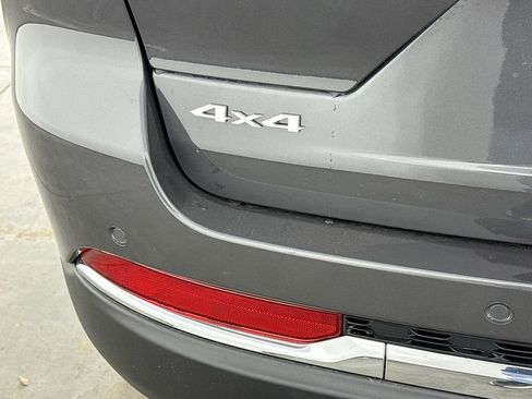 New 2025 Jeep Grand Cherokee Laredo w/ Luxury Tech Group I image 44