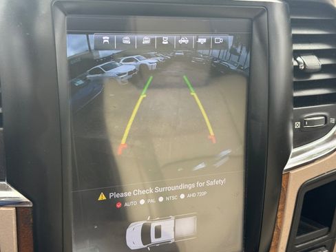 Used 2018 RAM 3500 Laramie Longhorn w/ Longhorn Southfork Package image 36