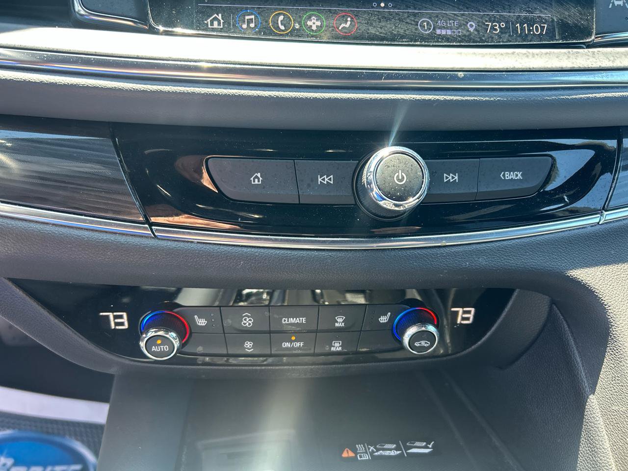 Used 2024 Buick Enclave Essence FWD image 18