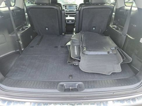 Used 2017 Toyota Highlander XLE w/ Protection Package #3 AWD/4WD image 30