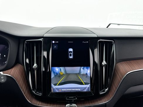 Used 2023 Volvo XC60 B5 Plus w/ Protection Package Premier FWD image 10
