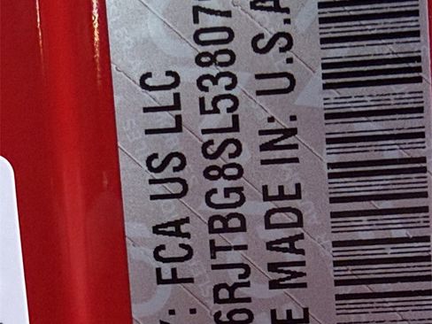 New 2025 Jeep Gladiator Rubicon image 21