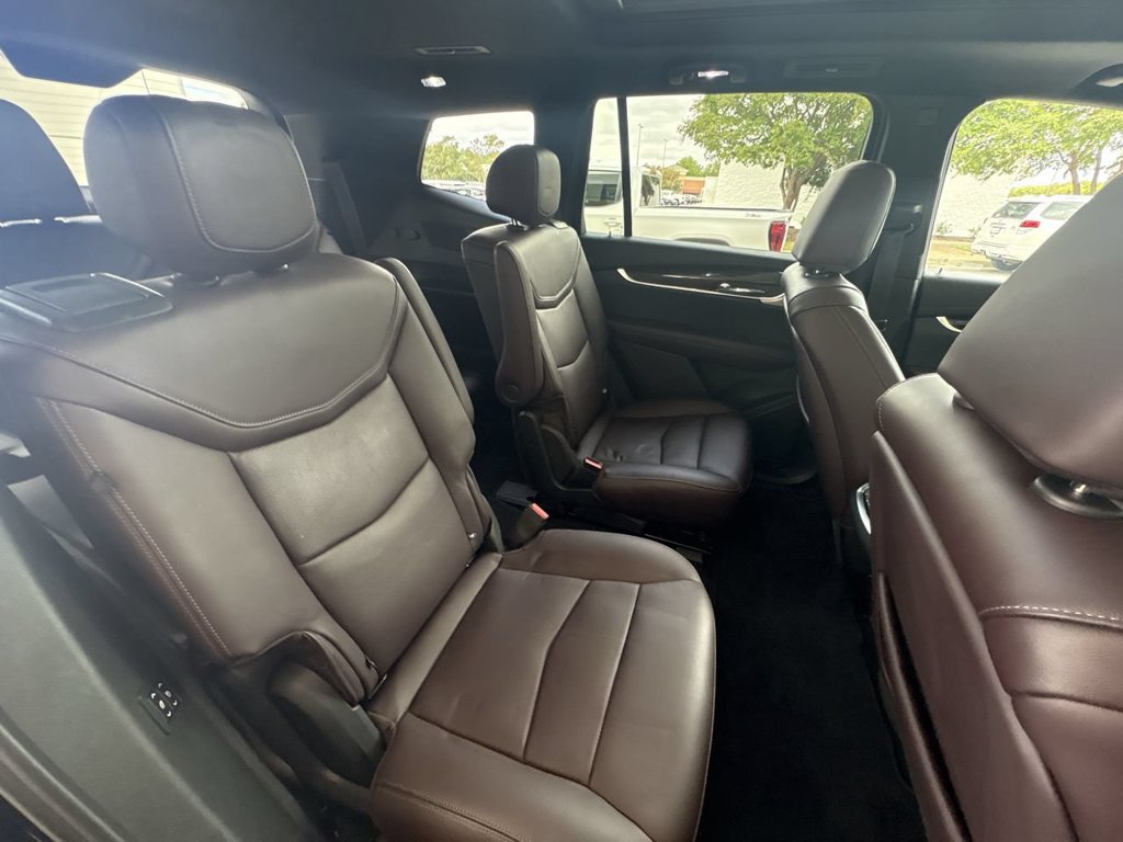 Certified 2023 Cadillac XT6 Premium Luxury w/ Technology Package FWD image 28