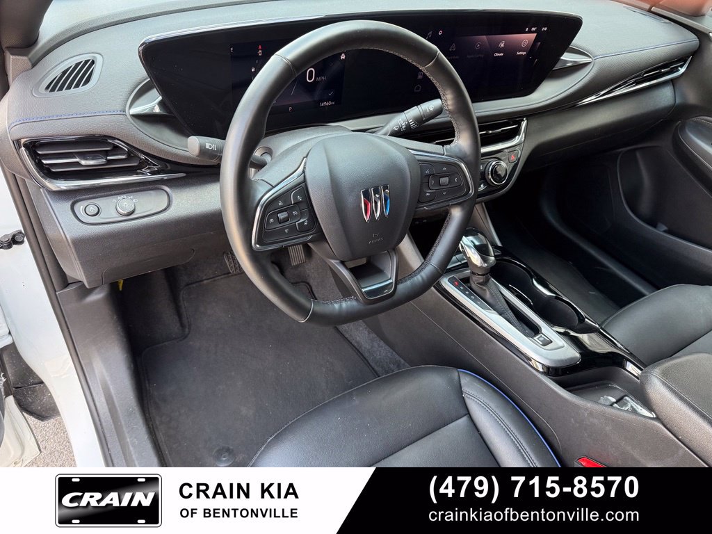 Used 2025 Buick Envista Sport Touring w/ Convenience I Package FWD image 9