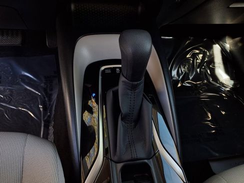 Certified 2021 Toyota Corolla LE image 11