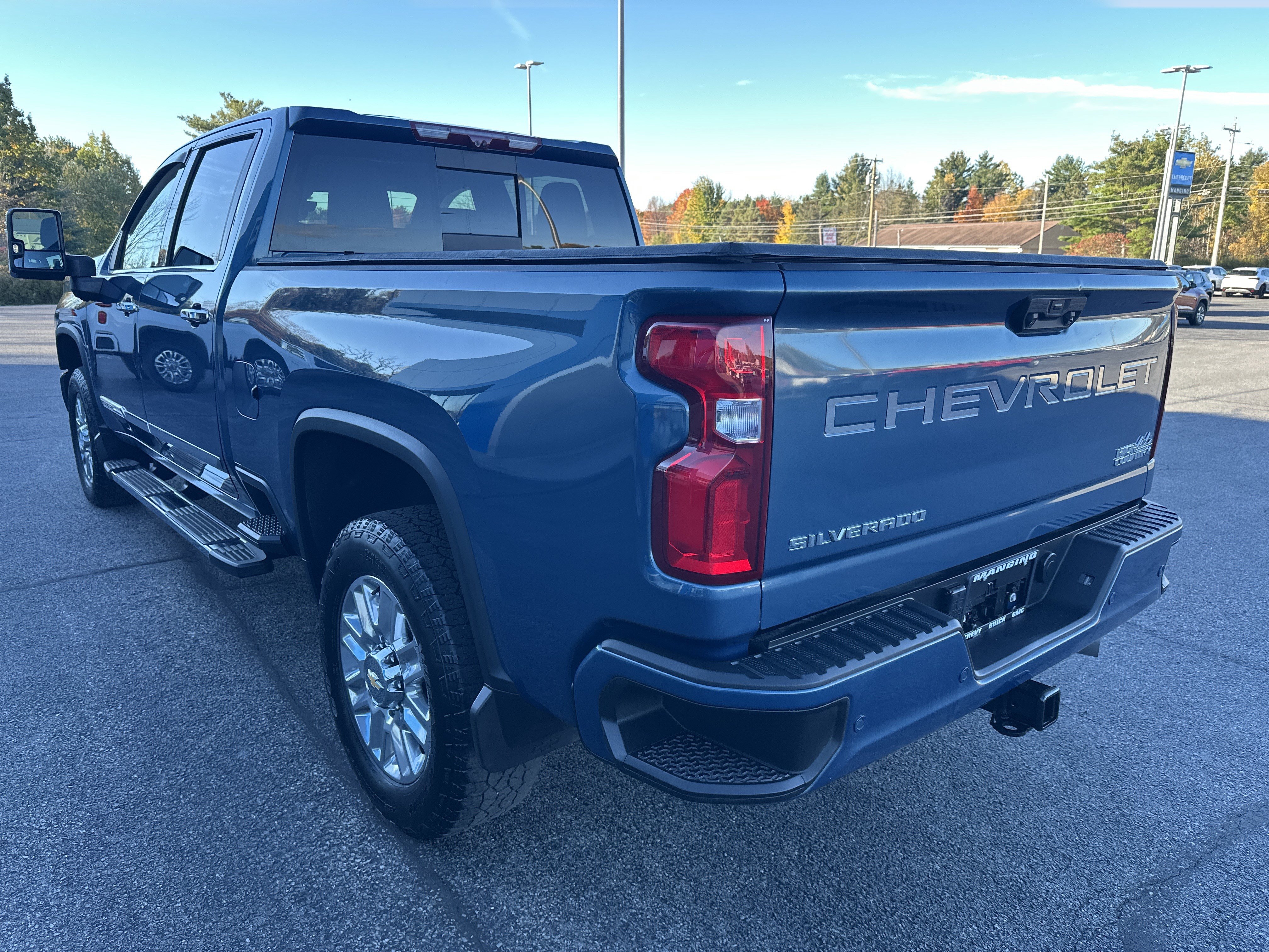 Certified 2024 Chevrolet Silverado 2500 High Country w/ High Country Premium Package AWD/4WD image 6