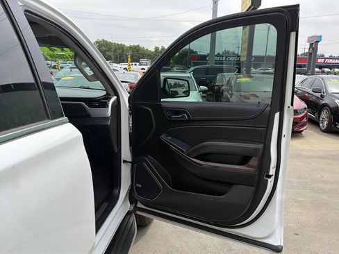 Used 2020 GMC Yukon SLT w/ Open Road Package AWD/4WD image 29