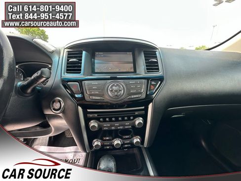 Used 2015 Nissan Pathfinder SV FWD image 11
