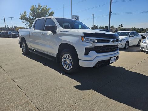 Used 2022 Chevrolet Silverado 1500 RST image 3