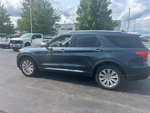 Used 2024 Ford Explorer Limited w/ Limited Technology Package AWD/4WD image 5