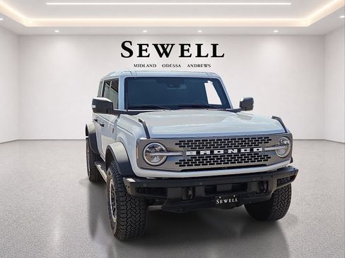 Used 2025 Ford Bronco Badlands AWD/4WD image 7