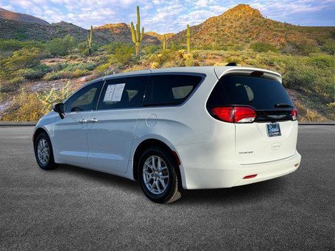 Used 2022 Chrysler Voyager LX w/ Fleet Security Group image 6