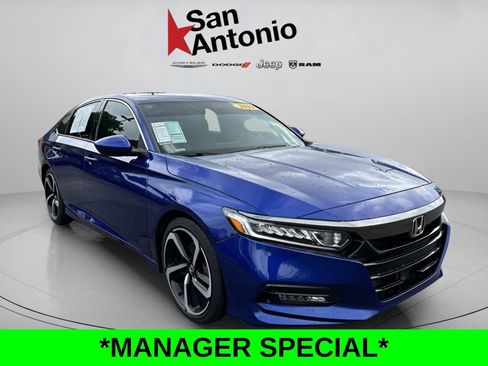 Used 2019 Honda Accord Sport image 2