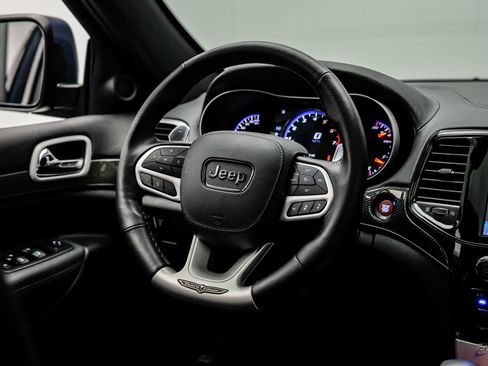 Used 2021 Jeep Grand Cherokee Trackhawk image 49