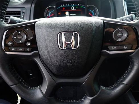 Used 2021 Honda Pilot Touring image 22