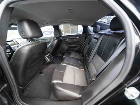 Used 2018 Chevrolet Impala LT FWD image 23