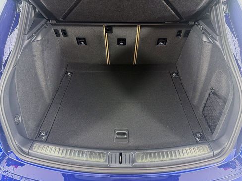 New 2026 Porsche Macan image 23