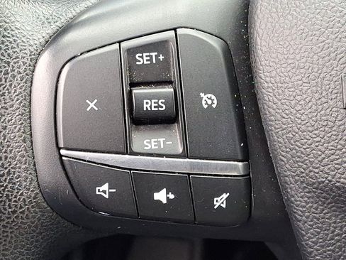 Used 2020 Ford Escape SE image 20