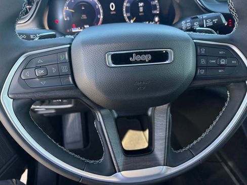 New 2026 Jeep Grand Cherokee Altitude image 26