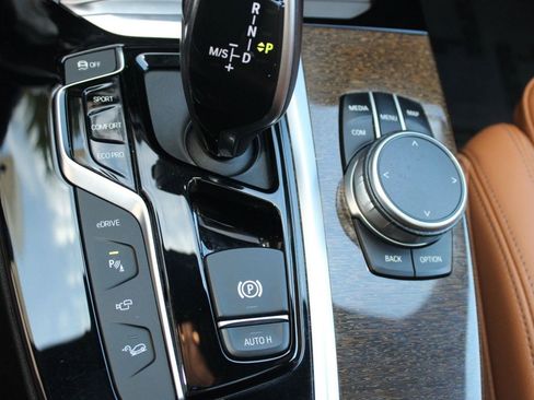 Used 2020 BMW X3 xDrive30e w/ Premium Package image 16