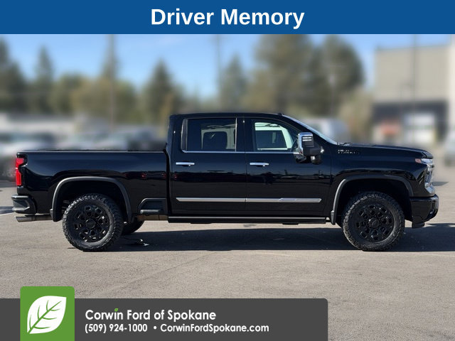 Used 2024 Chevrolet Silverado 2500 High Country w/ High Country Premium Package AWD/4WD image 10