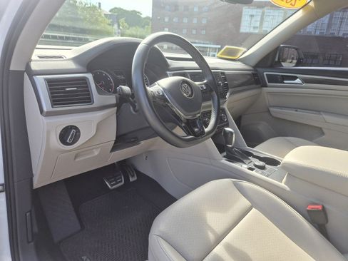 Used 2019 Volkswagen Atlas SE w/ Panoramic Sunroof Package AWD/4WD image 10