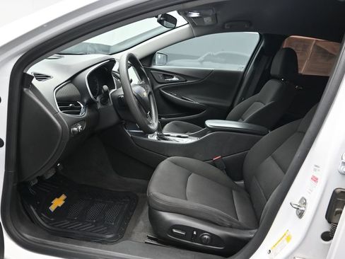 Used 2020 Chevrolet Malibu LT FWD image 10