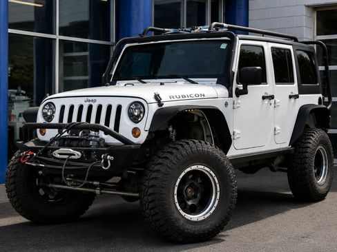 Used 2014 Jeep Wrangler Unlimited Rubicon w/ Connectivity Group AWD/4WD image 1