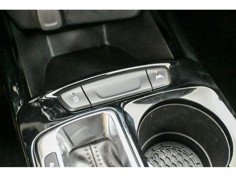 Used 2024 Chevrolet Trax ACTIV FWD image 39