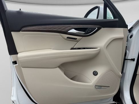 Used 2023 Buick Envision Avenir AWD/4WD image 18