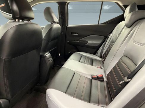 Used 2024 Nissan Kicks SR w/ SR Premium Package FWD image 21