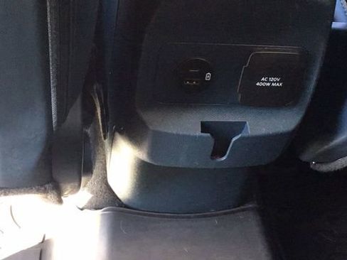 Used 2022 Ford Maverick Lariat w/ Lariat Luxury Package image 20