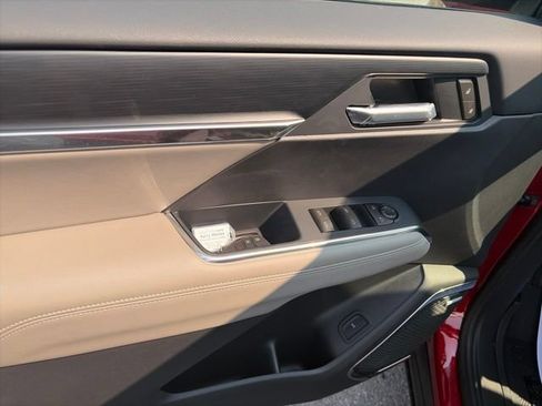 New 2026 GMC Acadia Elevation w/ Elevation Premium Package AWD/4WD image 17