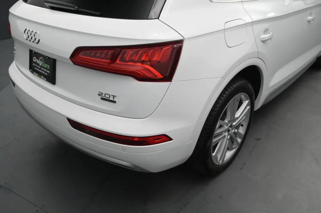 Used 2018 Audi Q5 Prestige w/ Prestige Package AWD/4WD image 17