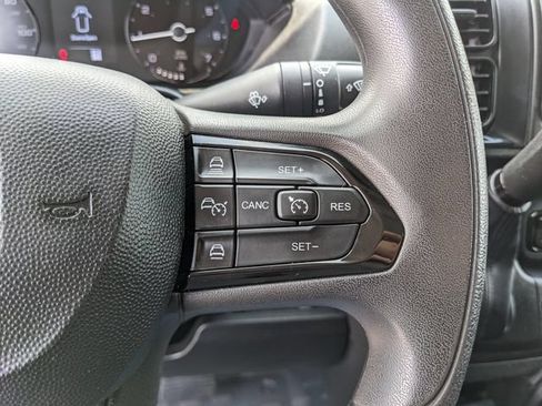 Used 2024 RAM ProMaster 2500 w/ Convenience Group FWD image 32