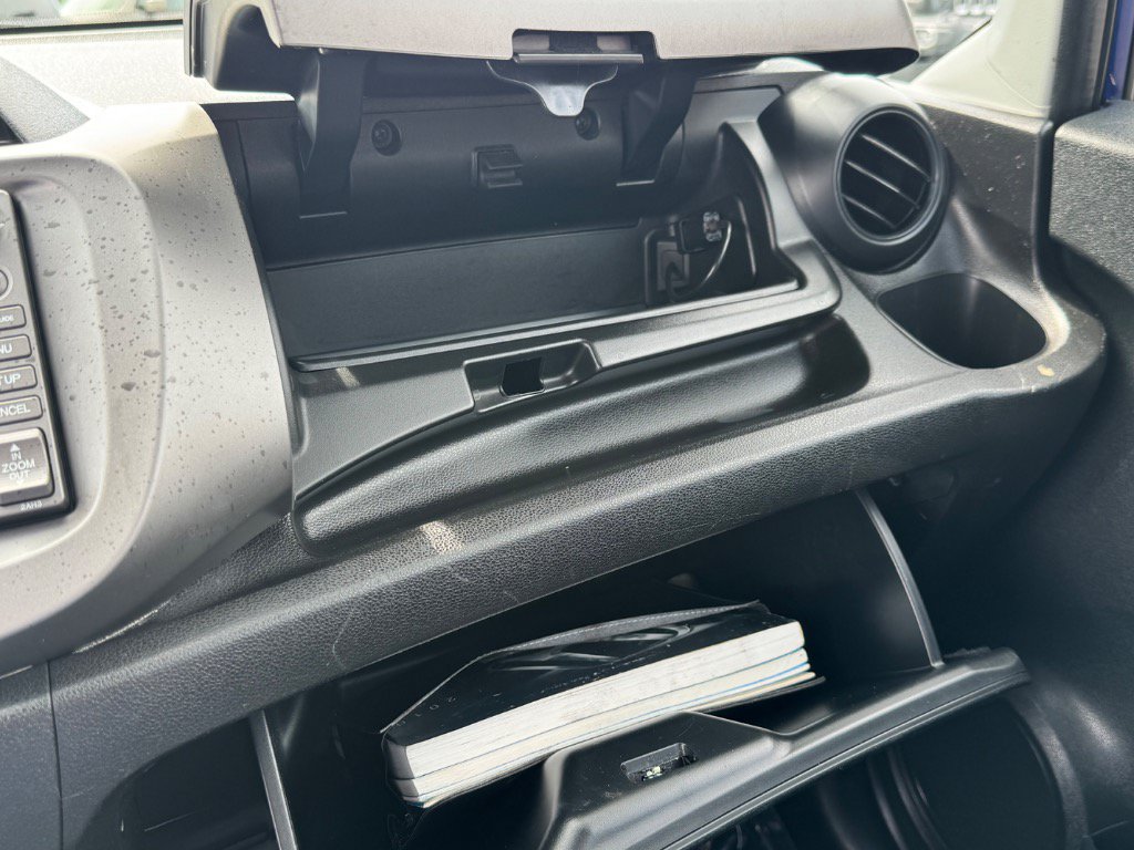 Used 2010 Honda Fit Sport image 29