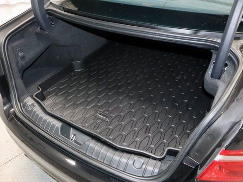 Used 2020 Jaguar XF Prestige image 14