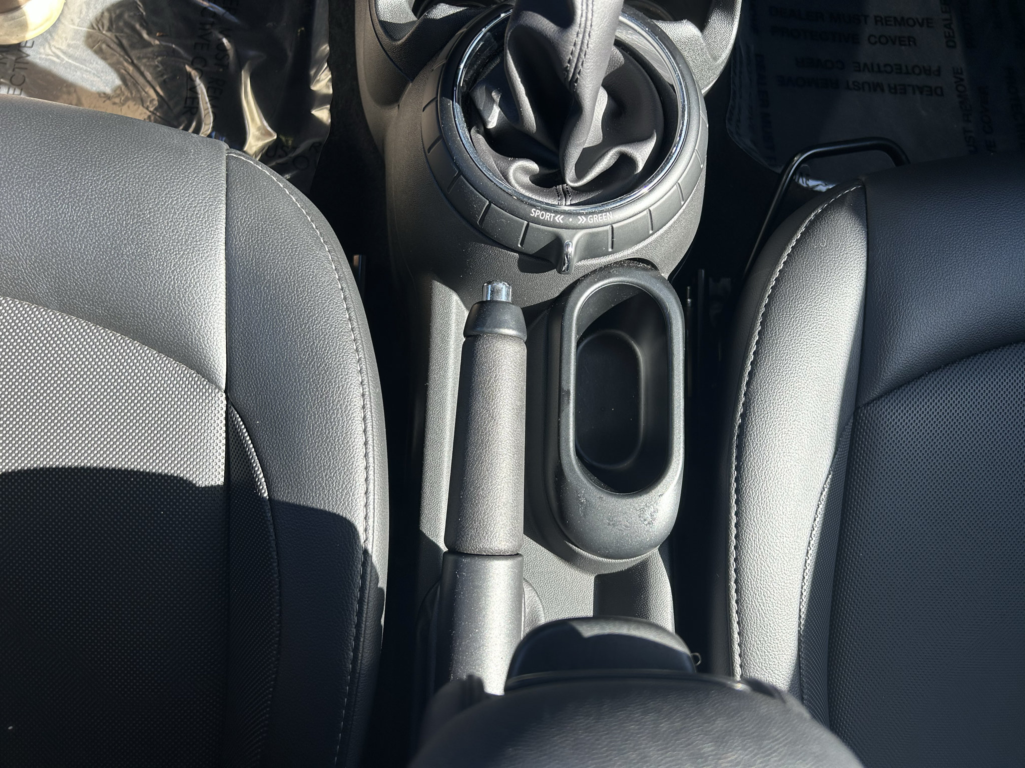 Used 2015 MINI Cooper 2-Door Hardtop FWD image 15